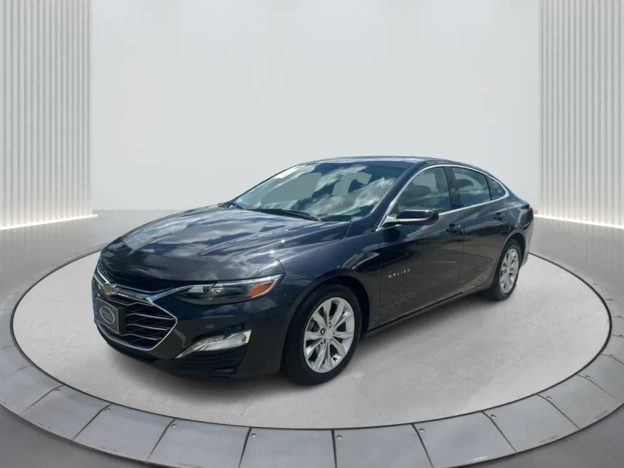 2023 Chevrolet Malibu 1LT photo 1