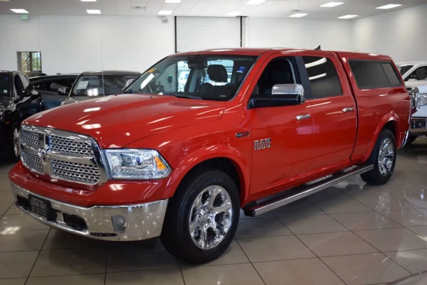 2016 Ram 1500 Laramie photo 1