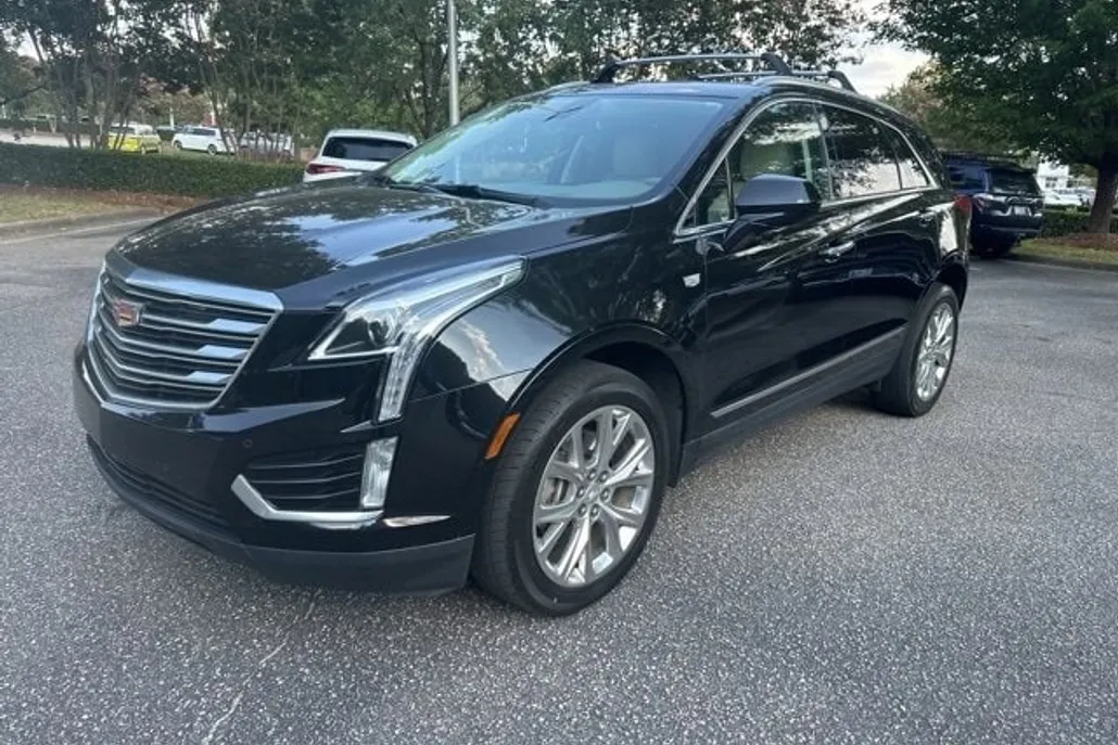2018 Cadillac XT5 Luxury photo 1