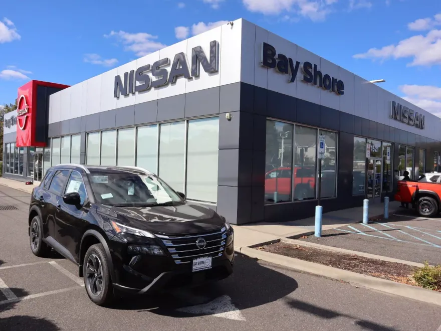 2026 Nissan Rogue SV photo 1