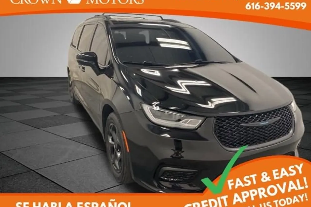 2021 Chrysler Pacifica Hybrid Limited photo 1