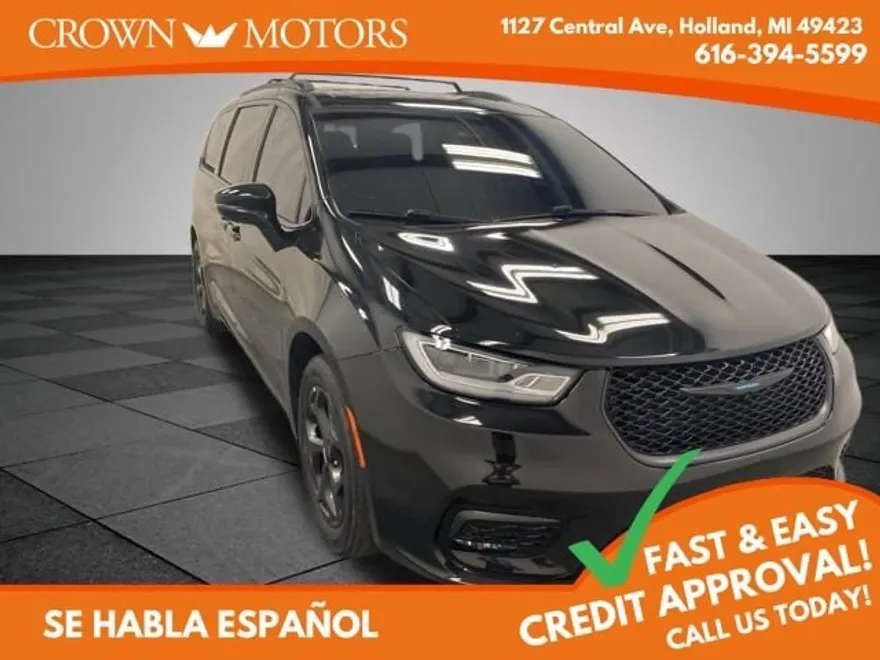 2021 Chrysler Pacifica Hybrid Limited photo 1