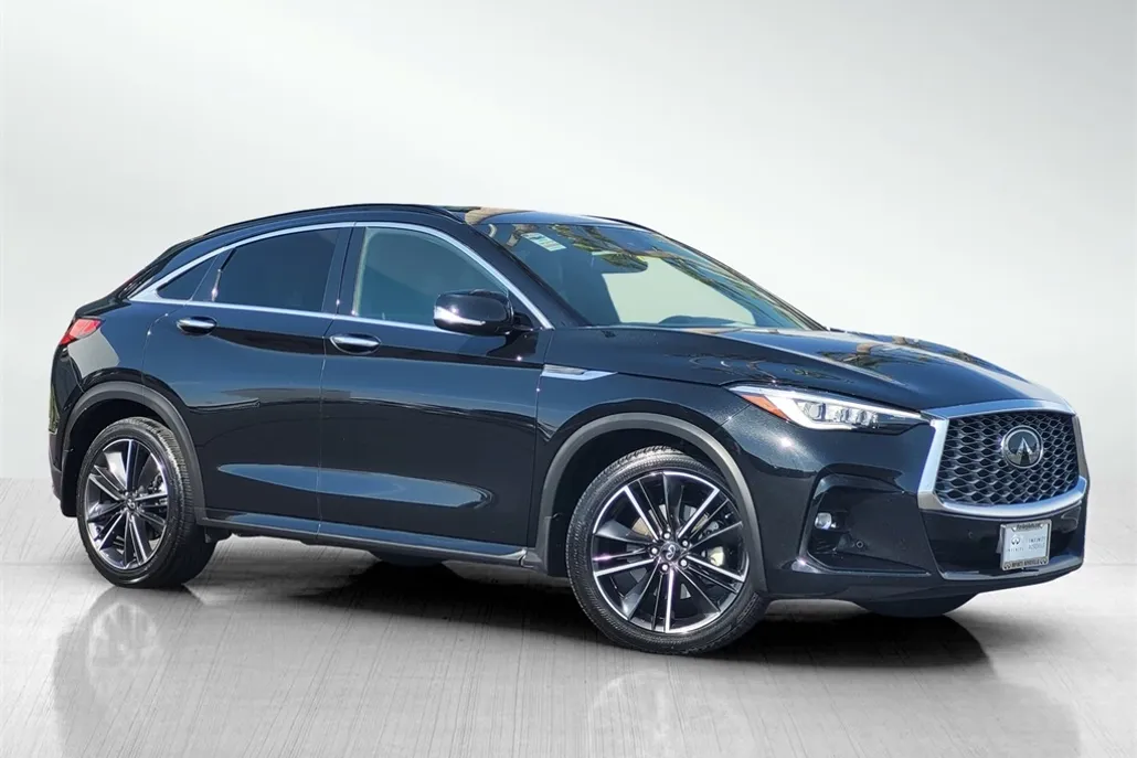 2022 Infiniti QX55 Essential photo 1