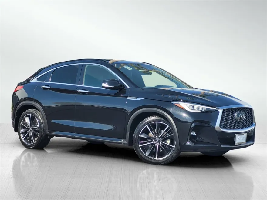 2022 Infiniti QX55 Essential photo 1