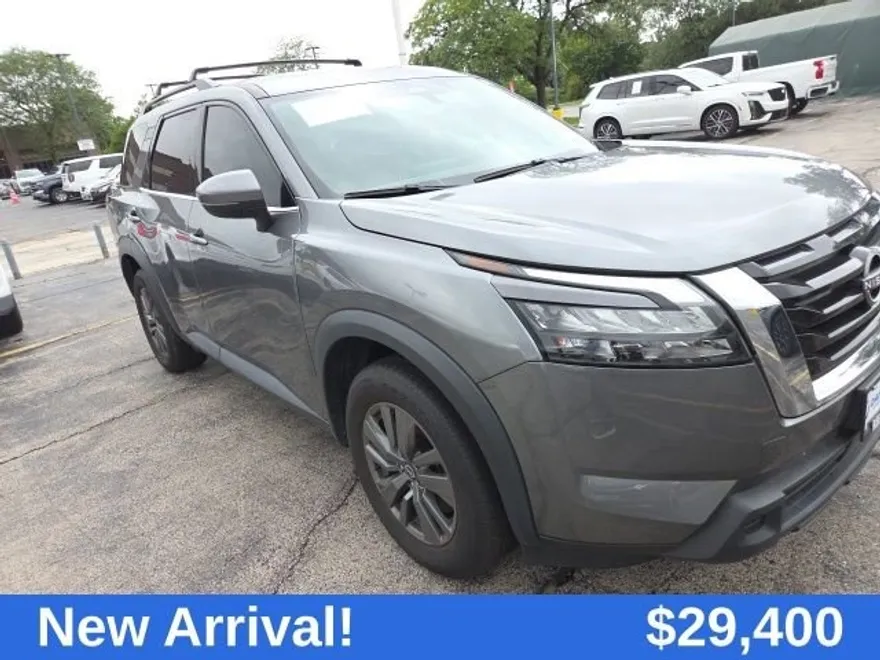 2023 Nissan Pathfinder SV photo 1
