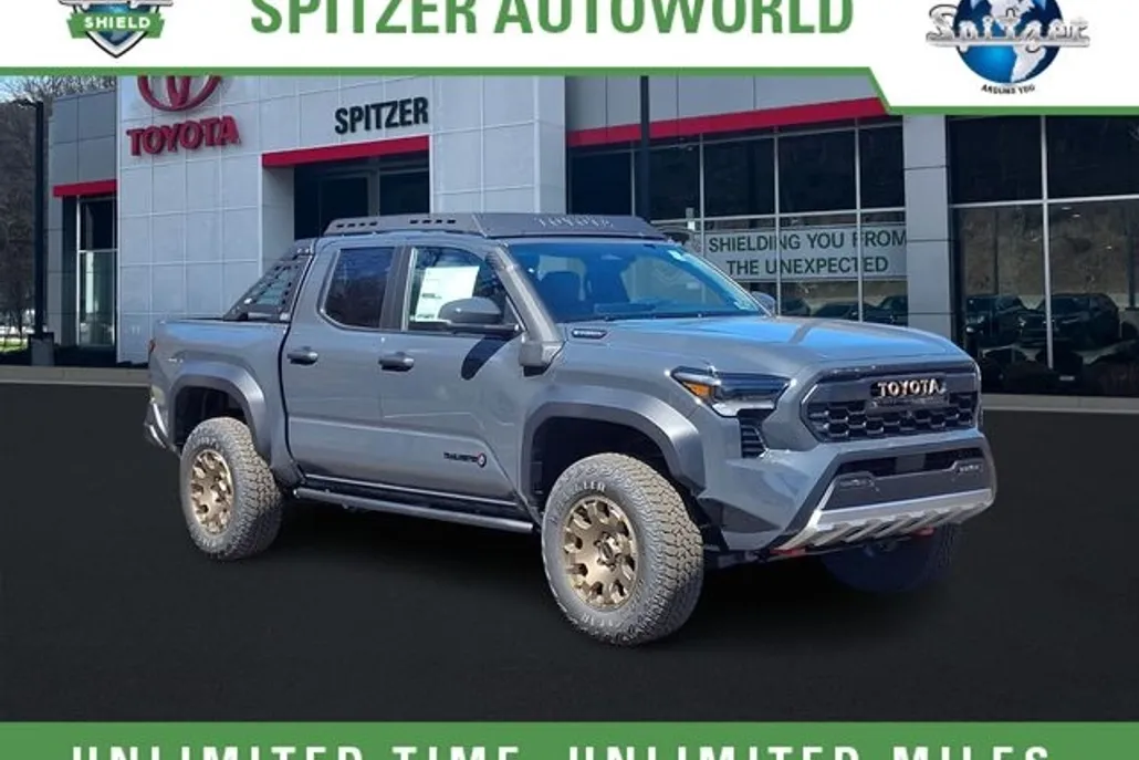 2025 Toyota Tacoma Trailhunter photo 1