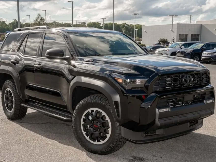 2025 Toyota 4Runner TRD Off-Road Premium photo 1