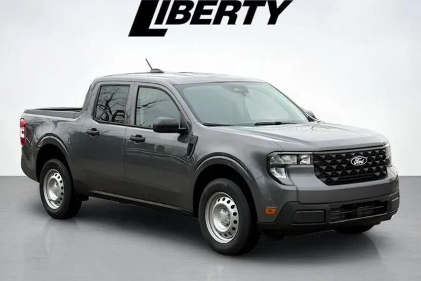 2025 Ford Maverick XL photo 1