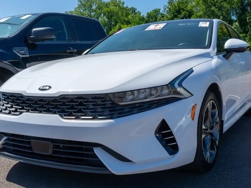 2021 Kia K5 EX photo 1