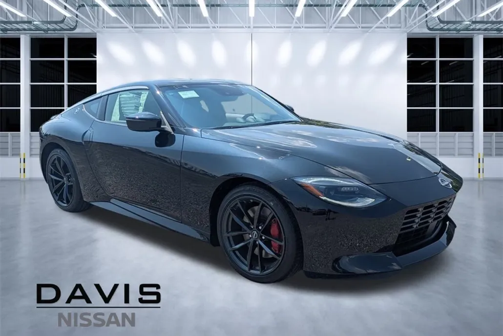 2025 Nissan Z Performance photo 1