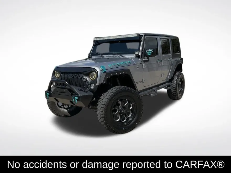 2016 Jeep Wrangler Unlimited Rubicon photo 1