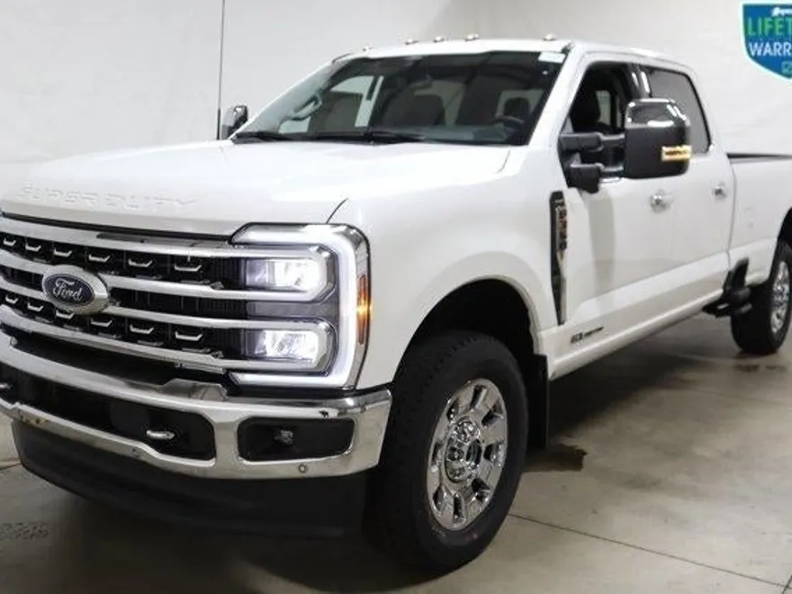 2024 Ford F-350 Lariat photo 1