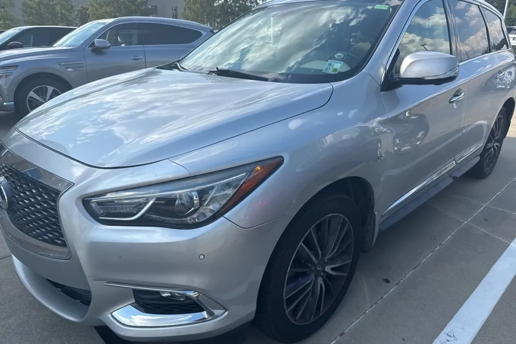 2018 Infiniti QX60 Base photo 1