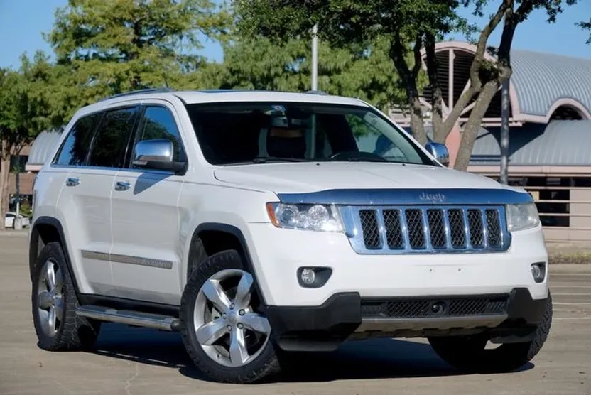 2012 Jeep Grand Cherokee Overland photo 1