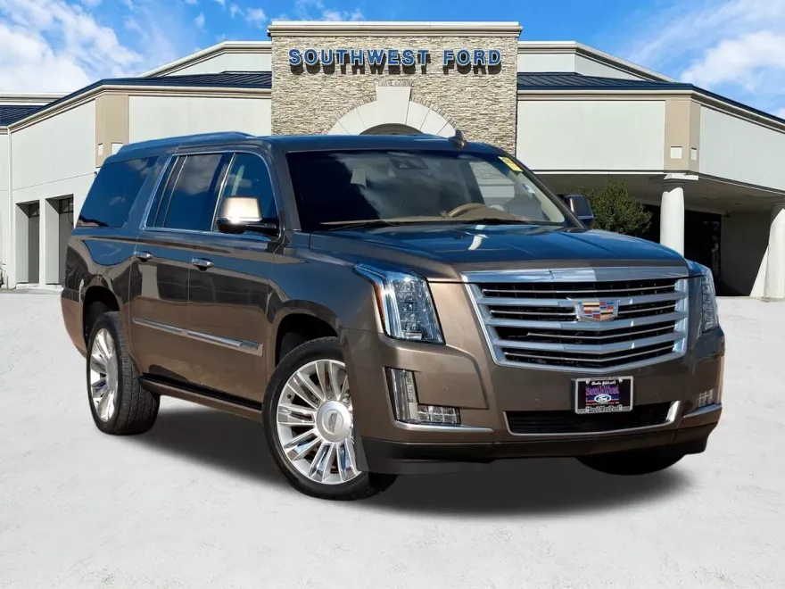 2016 Cadillac Escalade ESV Platinum photo 1