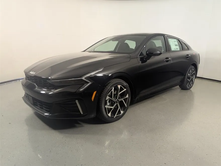 2025 Kia K5 EX photo 1