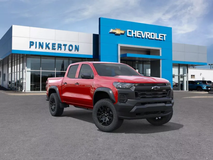 2026 Chevrolet Colorado Trail Boss photo 1