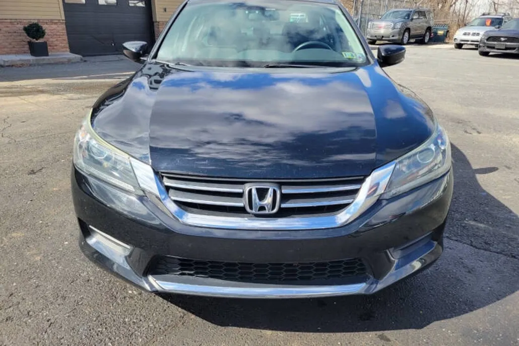 2015 Honda Accord LX photo 1