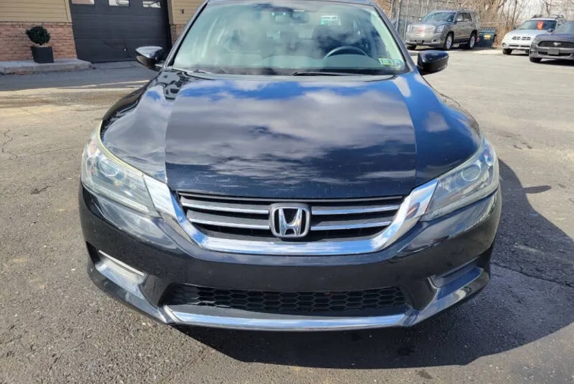 2015 Honda Accord LX photo 1