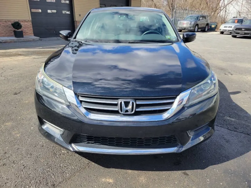 2015 Honda Accord LX photo 1