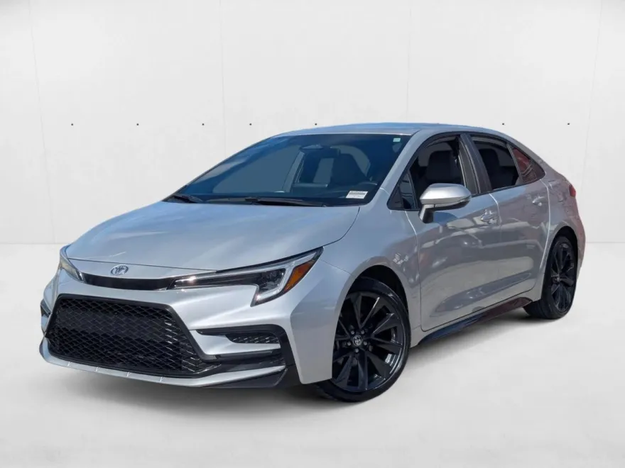 2024 Toyota Corolla SE photo 1
