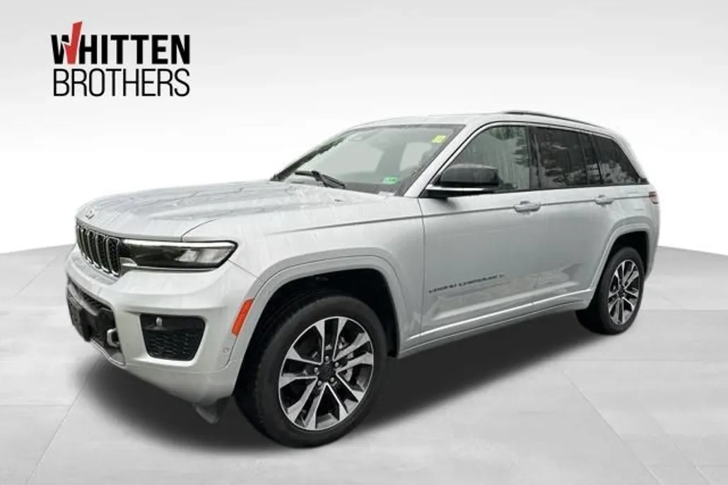2023 Jeep Grand Cherokee Overland photo 1