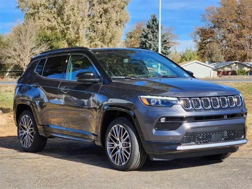 2023 Jeep Compass Limited photo 1