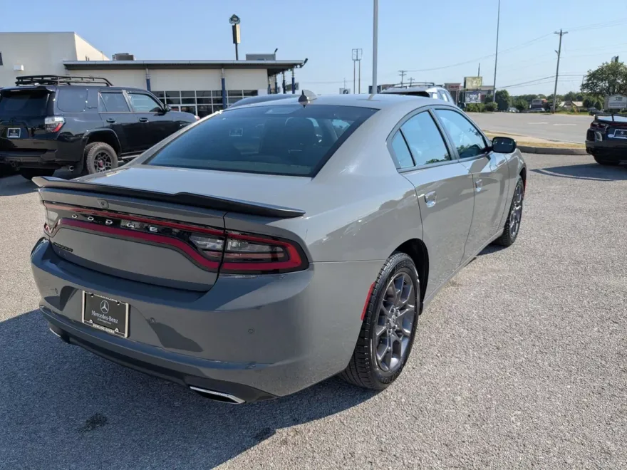 2018 Dodge Charger GT photo 1