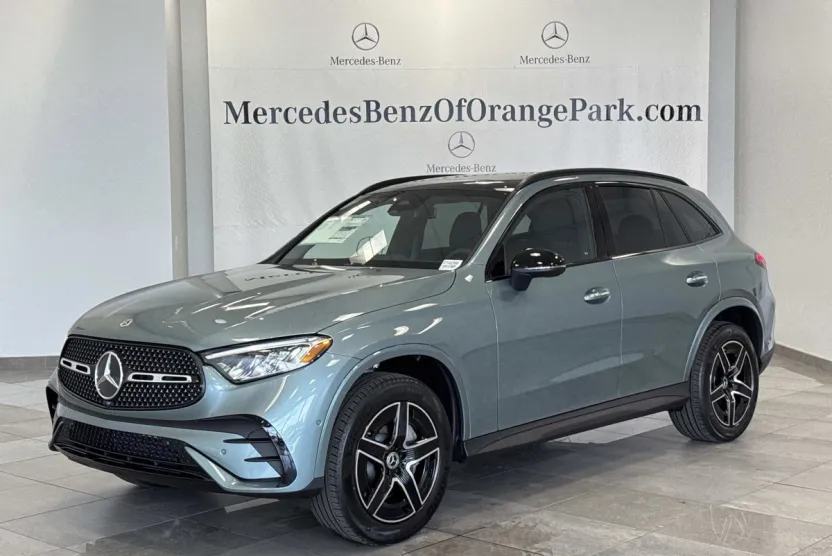 2026 Mercedes Benz GLC 300 4MATIC photo 1