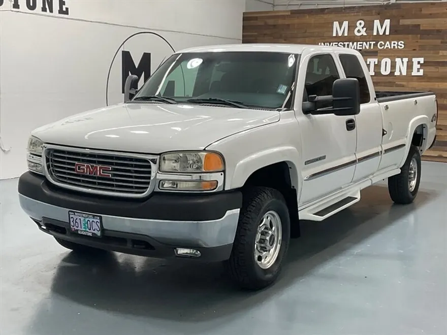 2002 Gmc Sierra SLE photo 1