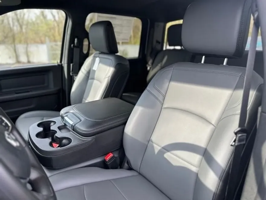 2025 Ram 3500 Tradesman photo 17
