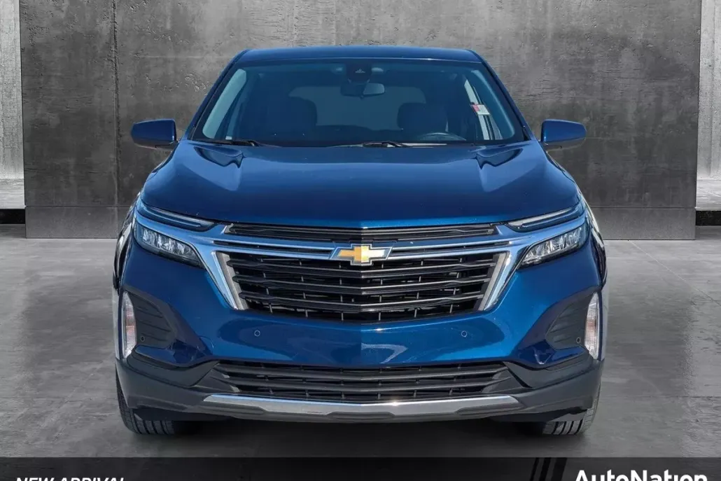2022 Chevrolet Equinox LT photo 1