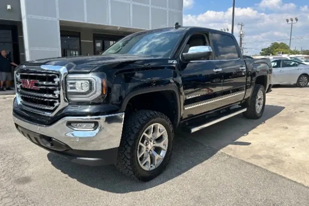 2018 Gmc Sierra 1500 SLT photo 1