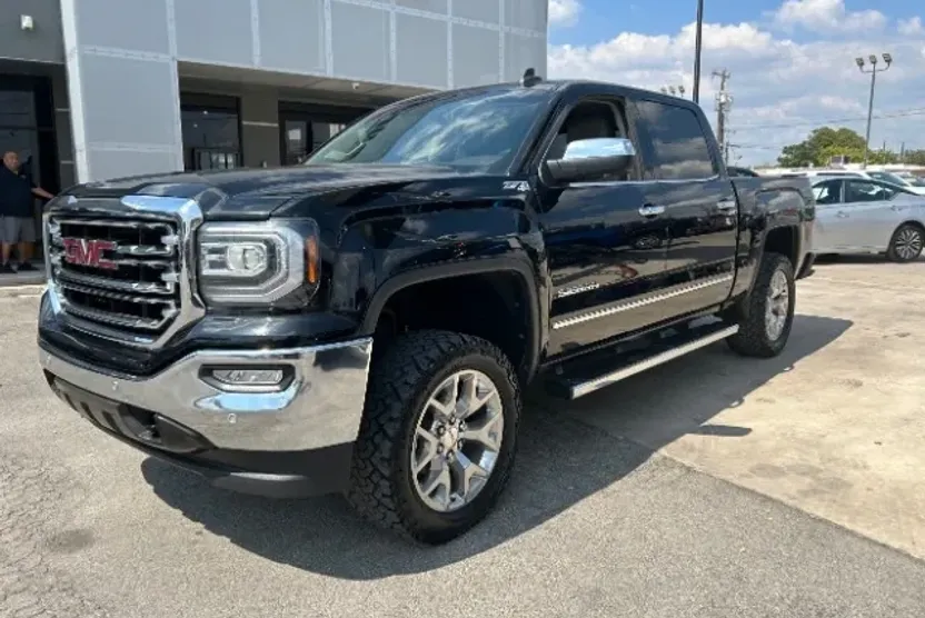 2018 Gmc Sierra 1500 SLT photo 1