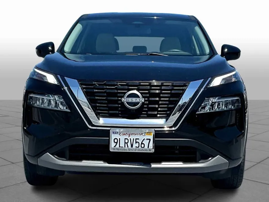 2023 Nissan Rogue SV photo 1