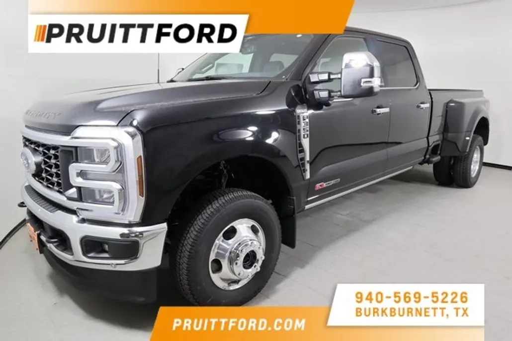 2025 Ford F-350 King Ranch photo 1