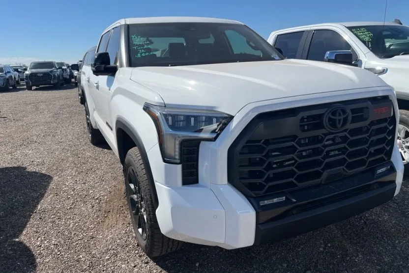 2025 Toyota Tundra Limited photo 1