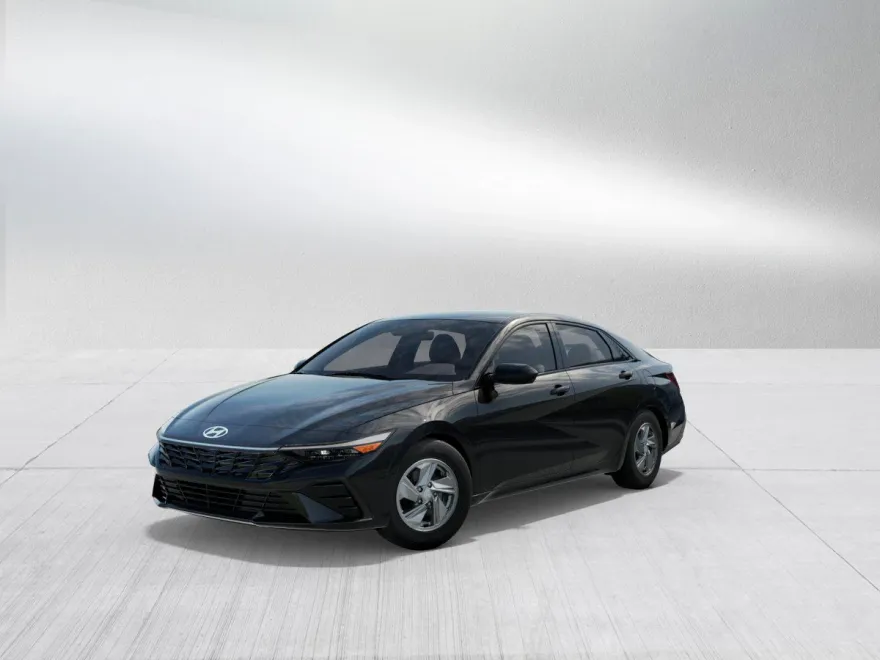 2025 Hyundai Elantra SE photo 1