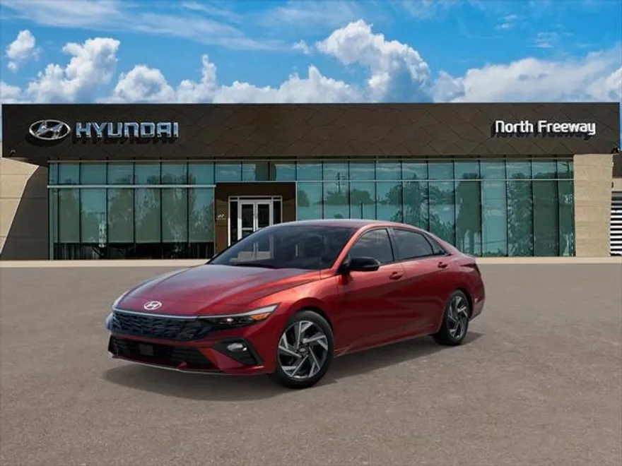 2025 Hyundai Elantra SEL Sport photo 1