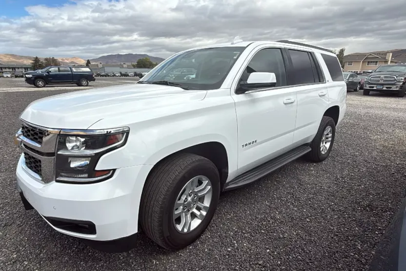 2018 Chevrolet Tahoe LT photo 1