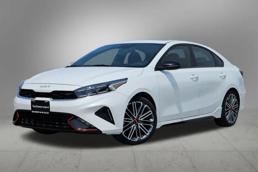 2023 Kia Forte GT photo 1