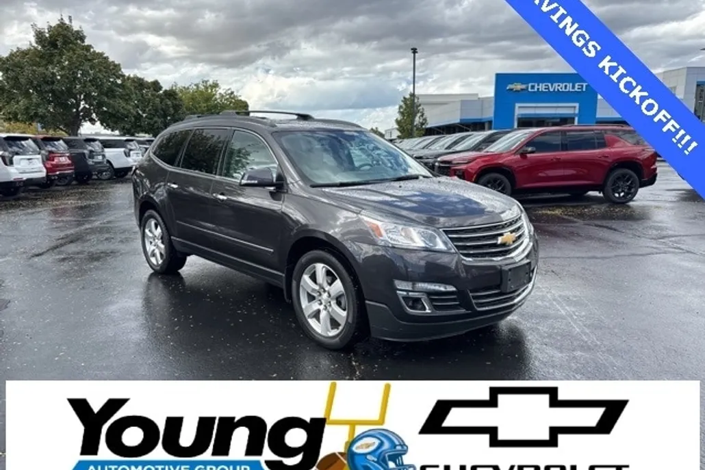 2017 Chevrolet Traverse Premier photo 1