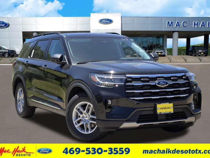 2025 Ford Explorer photo 1