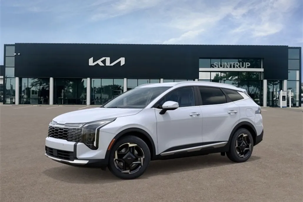 2026 Kia Sportage EX photo 1