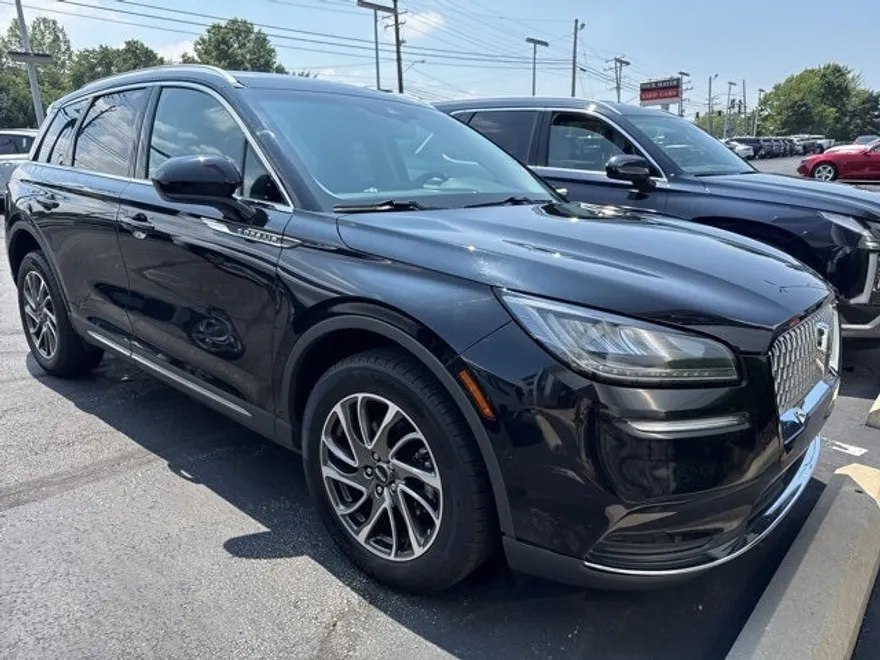 2021 Lincoln Corsair Standard photo 1