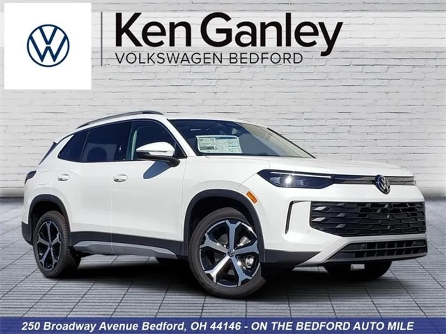 2025 Volkswagen Tiguan SE photo 1