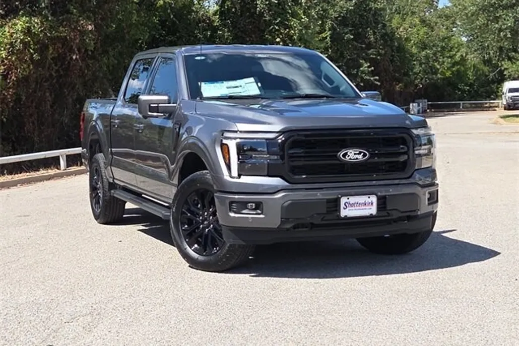 2025 Ford F-150 Lariat photo 1