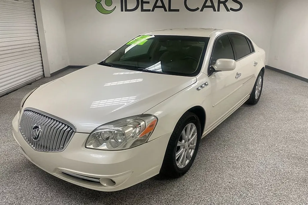 2011 Buick Lucerne CX photo 1