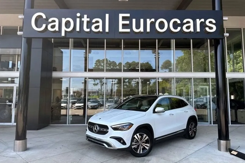2026 Mercedes Benz GLA 250 photo 1