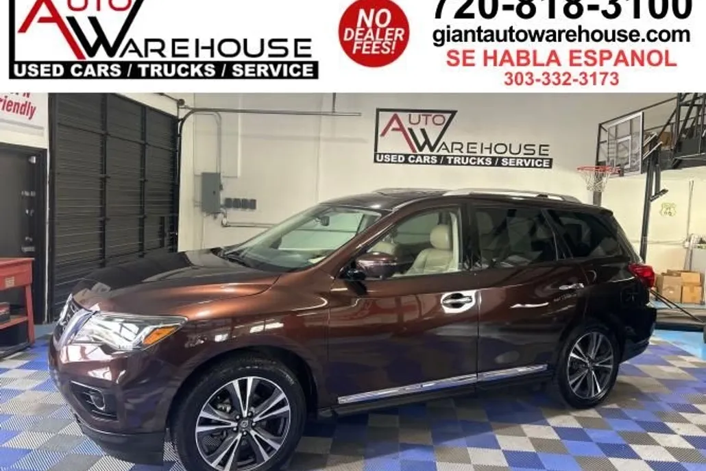 2020 Nissan Pathfinder Platinum photo 1